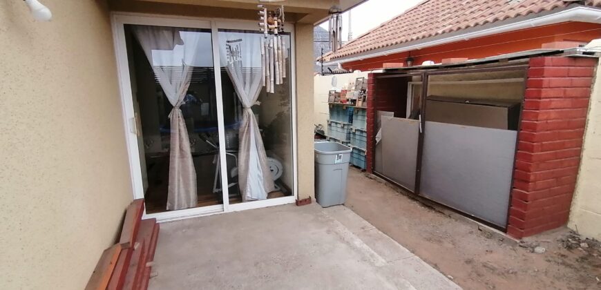 ARRIENDO CASA – AV ULRIKSEN – LA SERENA
