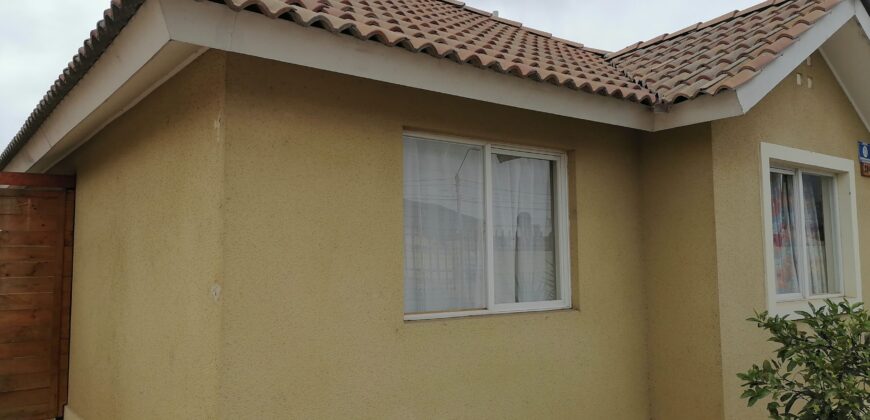 ARRIENDO CASA – AV ULRIKSEN – LA SERENA
