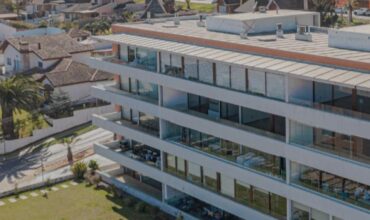 EXCLUSIVO DPTO EN ARRIENDO – CONDOMINIO PARQUE LOS REYES – LA SERENA