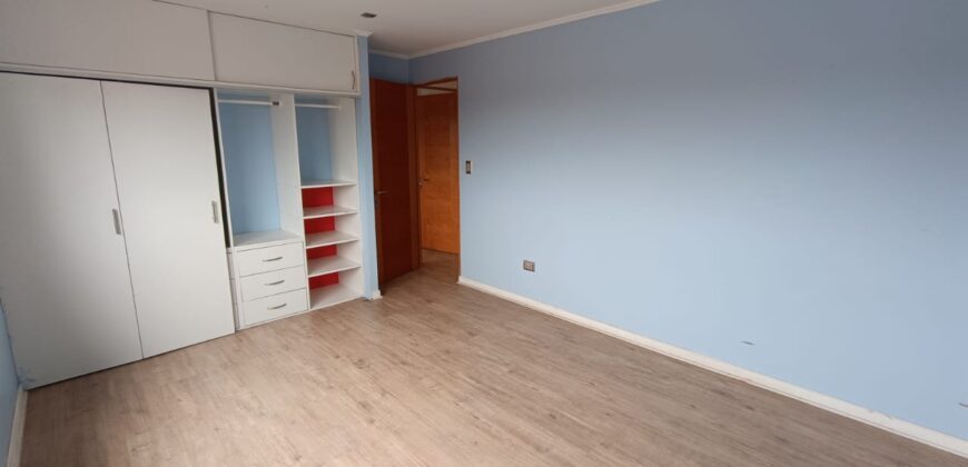 VENTA CASA 5 DORMITORIO 3 BAÑOS 1 OFICINA 2 SALAS ESTAR – CONDOMINIO – LA SERENA