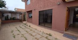 VENTA CASA 5 DORMITORIO 3 BAÑOS 1 OFICINA 2 SALAS ESTAR – CONDOMINIO – LA SERENA