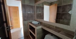 VENTA CASA 5 DORMITORIO 3 BAÑOS 1 OFICINA 2 SALAS ESTAR – CONDOMINIO – LA SERENA