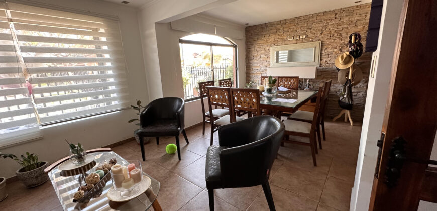 VENTA CASA 5 DORMITORIO 3 BAÑOS 1 OFICINA 2 SALAS ESTAR – CONDOMINIO – LA SERENA