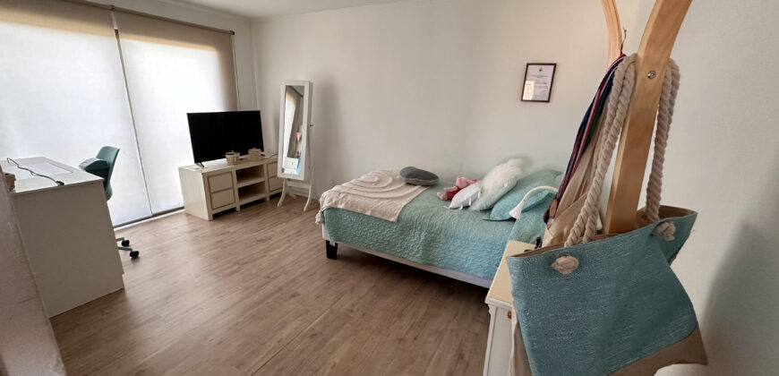 VENTA CASA 5 DORMITORIO 3 BAÑOS 1 OFICINA 2 SALAS ESTAR – CONDOMINIO – LA SERENA