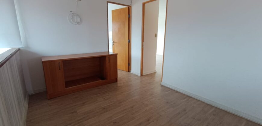 VENTA CASA 5 DORMITORIO 3 BAÑOS 1 OFICINA 2 SALAS ESTAR – CONDOMINIO – LA SERENA