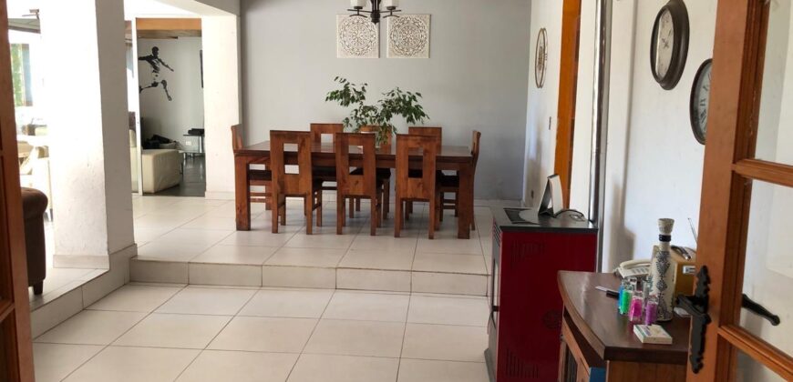 VENTA AMPLIA CASA SECTOR NOS – SANTIAGO