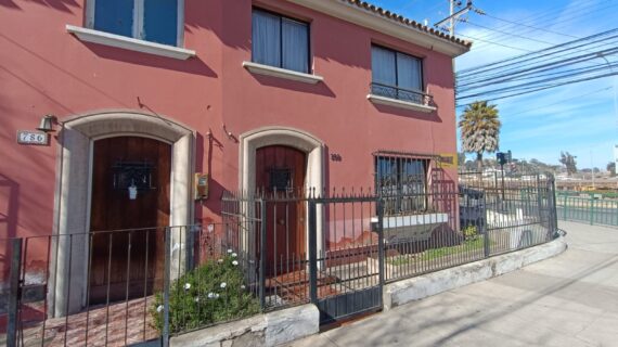 ARRIENDO CASA EN LA SERENA